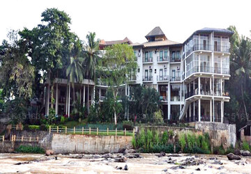 Hotel Elephant Bay, Pinnawala