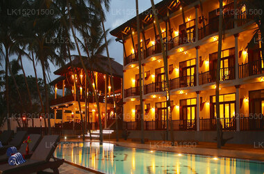 Whispering Palms Hotel, Induruwa