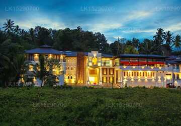 Royal Classic Resort, Kandy