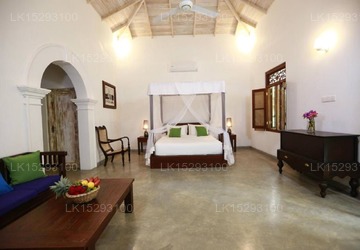 Deluxe Room With Jungle View