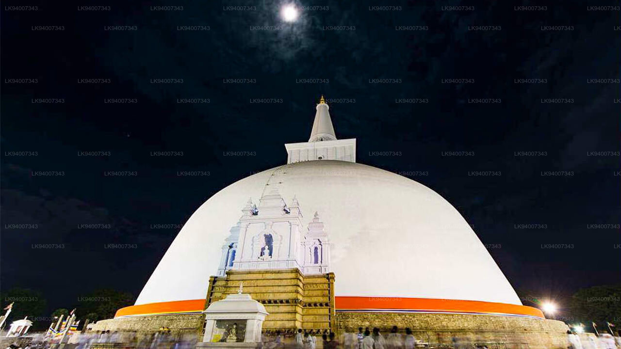 Ruwanweliseya stupa
