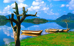 カンダラマ湖